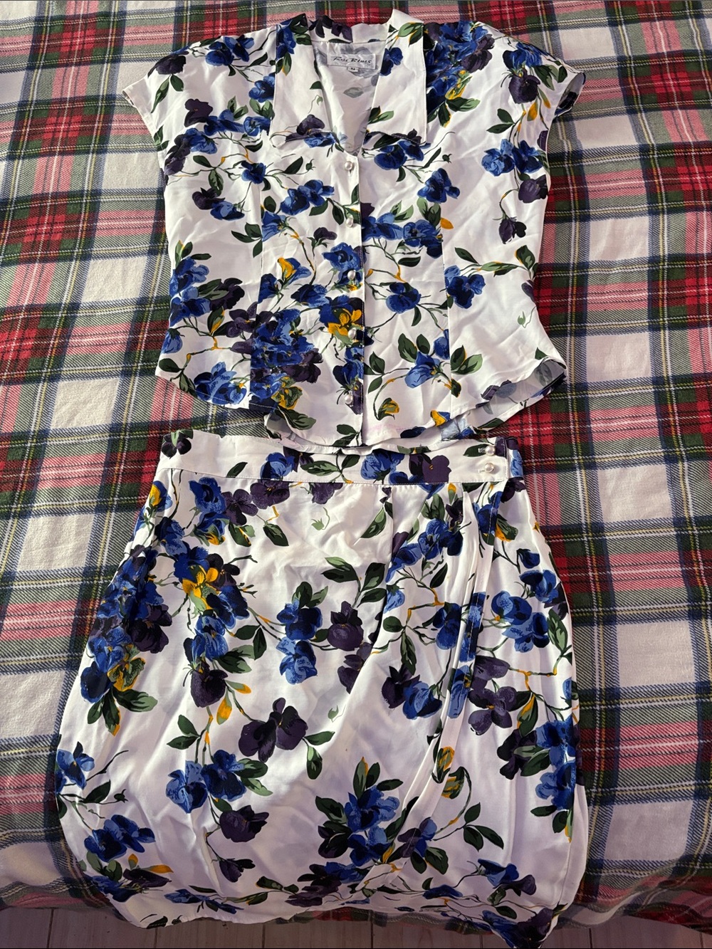 VINTAGE 90s Paris Blues White Floral Two-Piece Set with Blue & Purple Flowers